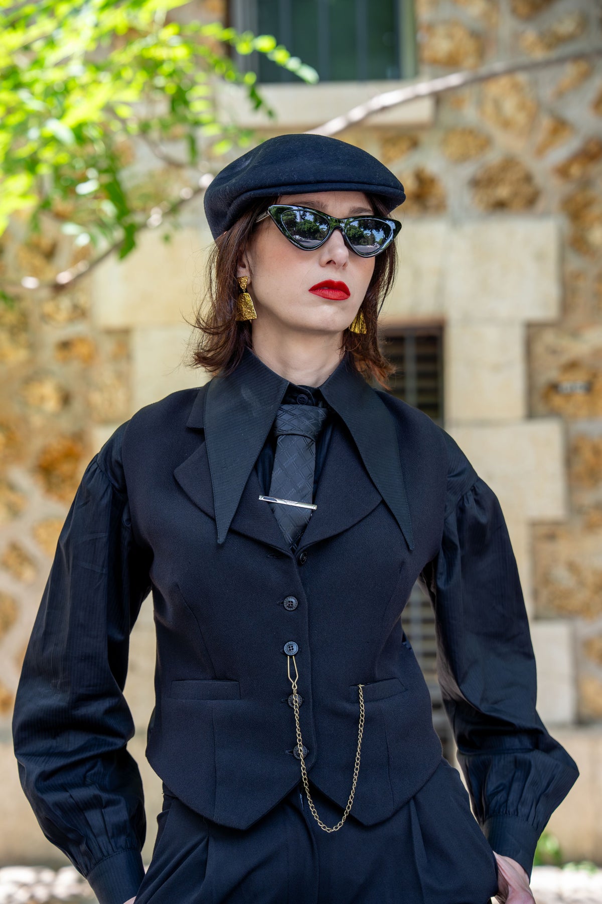 chemise rétro noire col pointu manches bouffantes coton made in france mode intemporelle chic