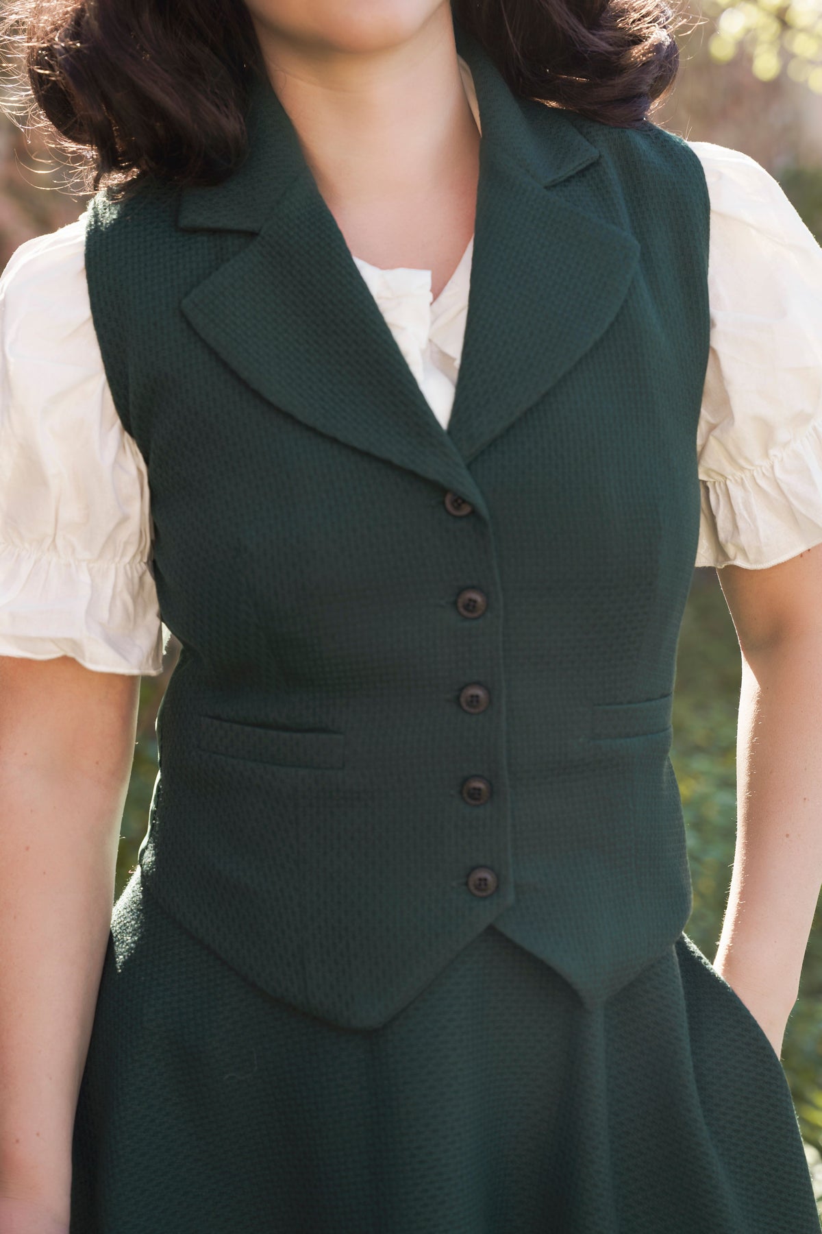 jupe académia vert sapin texturée  élégante taille haute bretelles optionnelles et ajustables made in france Polyester 