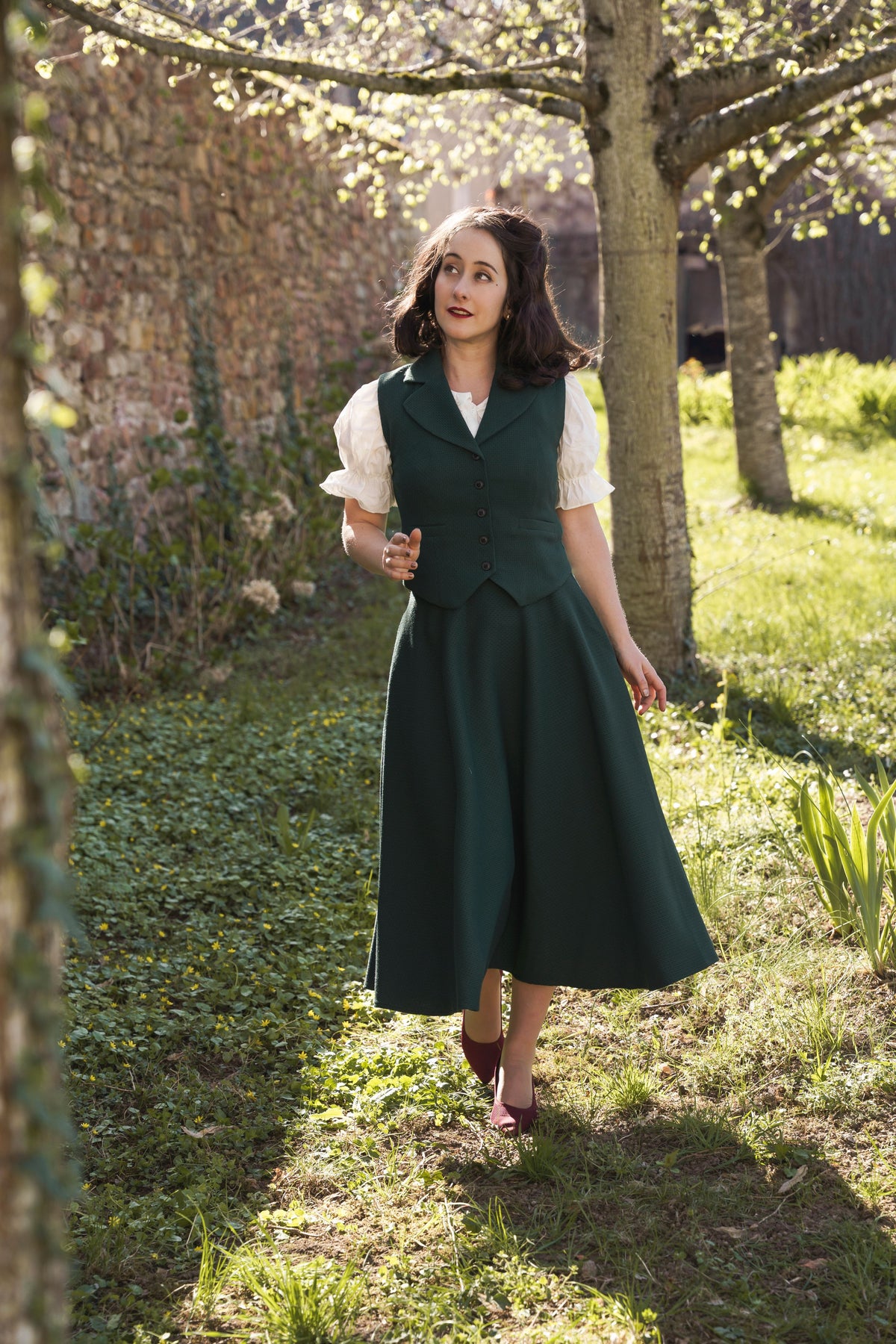 jupe académia vert sapin texturée  élégante taille haute bretelles optionnelles et ajustables made in france Polyester 