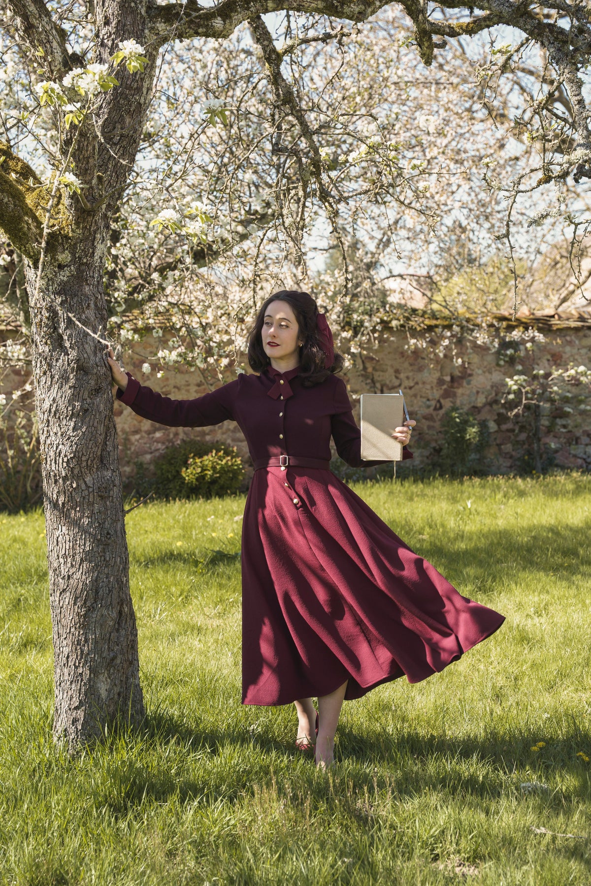 robe mia bordeaux rétro année 50 ceinture incluse élégance intemporelle polyester made in france maille fine milano 